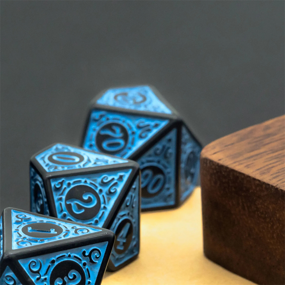 High Quality Plastic DND Dice  - Retro Gaming Font บทวิจารณ์และราคา